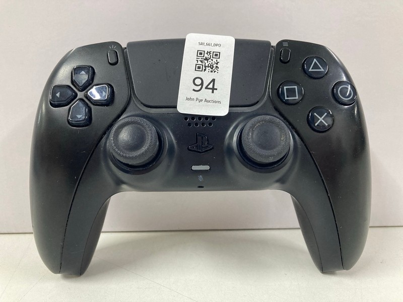 Lot 94  
            Nottingham SR1 - Delivery Only 

                
SONY PLAYSTATION 5 DUAL SENSE WIRELESS CONTROLLER - MIDNIGHT BLACK - ORIGINAL RRP...