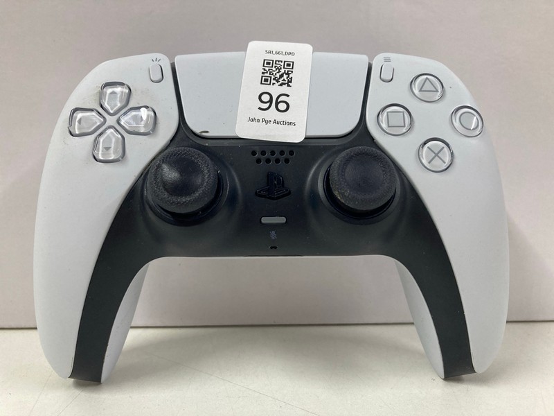 Lot 96  
            Nottingham SR1 - Delivery Only 

                
SONY PLAYSTATION 5 DUAL SENSE WIRELESS CONTROLLER - WHITE - ORIGINAL RRP.£44