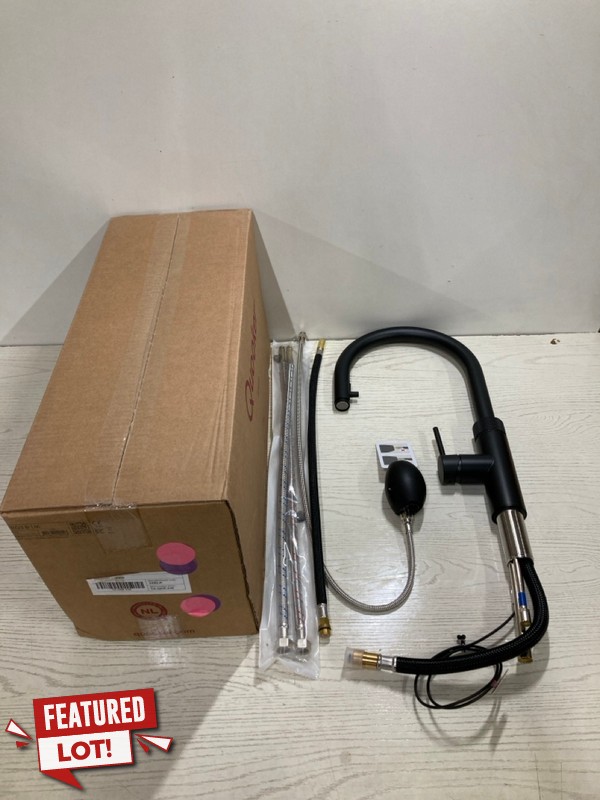 Lot 1  
            Nottingham SR2 - Delivery Only 

                
QUOOKER FLEX 3 IN 1 BOILING WATER TAP & QUOOKER PRO 3 BOILING WATER TANK