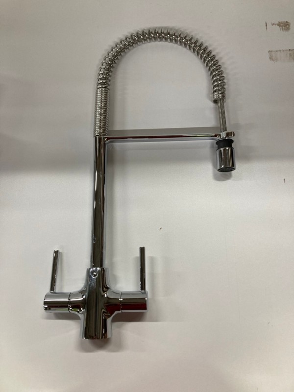 Lot 257  
            Nottingham SR2 - Delivery Only 

                
BLANCO ARCHPRO-C CHROME TAP NO: 454999