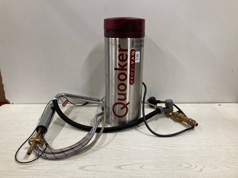 Lot 300  
            Nottingham SR2 - Delivery Only 

                
QUOOKER BOILING WATER TAP & QUOOKER PRO3 VAQE