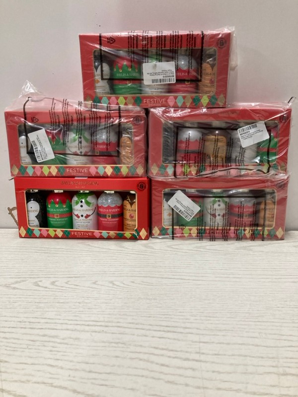 Lot 335  
            Nottingham SR2 - Delivery Only 

                
5 X BAYLIS & HARDING FESTIVE EDITION