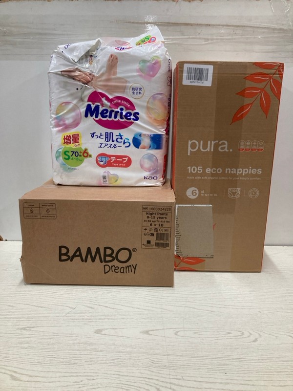 Lot 361  
            Nottingham SR2 - Delivery Only 

                
3 X NAPPY ITEMS INC BAMBO DREAMY NAPPIES