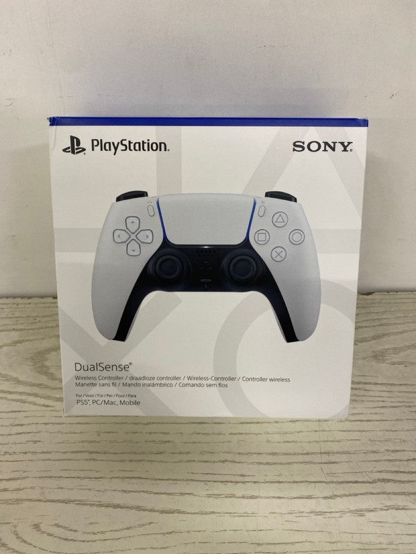 Lot 370  
            Nottingham SR2 - Delivery Only 

                
SONY PLAYSTATION 5 DUAL SENSE WIRELESS CONTROLLER