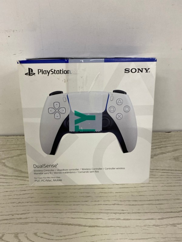 Lot 385  
            Nottingham SR2 - Delivery Only 

                
SONY PLAYSTATION 5 DUAL SENSE WIRELESS CONTROLLER