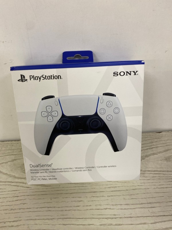 Lot 387  
            Nottingham SR2 - Delivery Only 

                
SONY PLAYSTATION 5 DUAL SENSE WIRELESS CONTROLLER