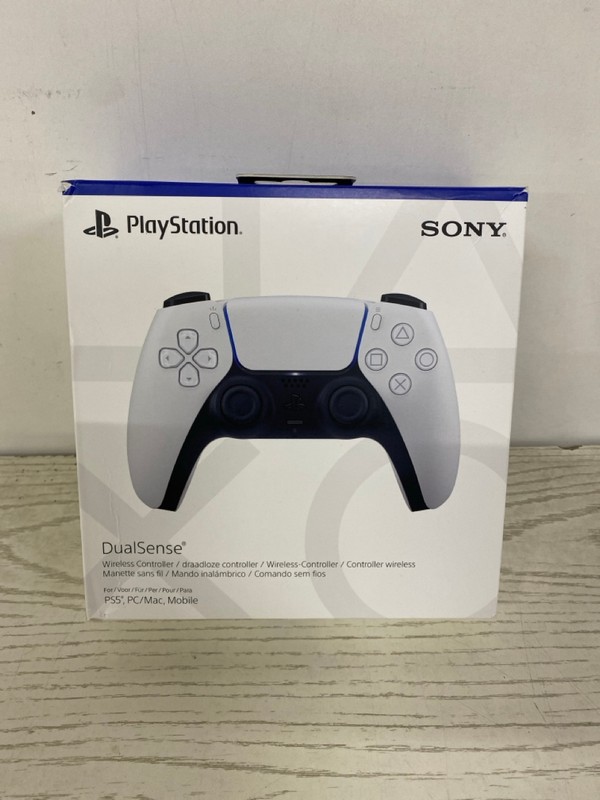 Lot 389  
            Nottingham SR2 - Delivery Only 

                
SONY PLAYSTATION 5 DUAL SENSE WIRELESS CONTROLLER