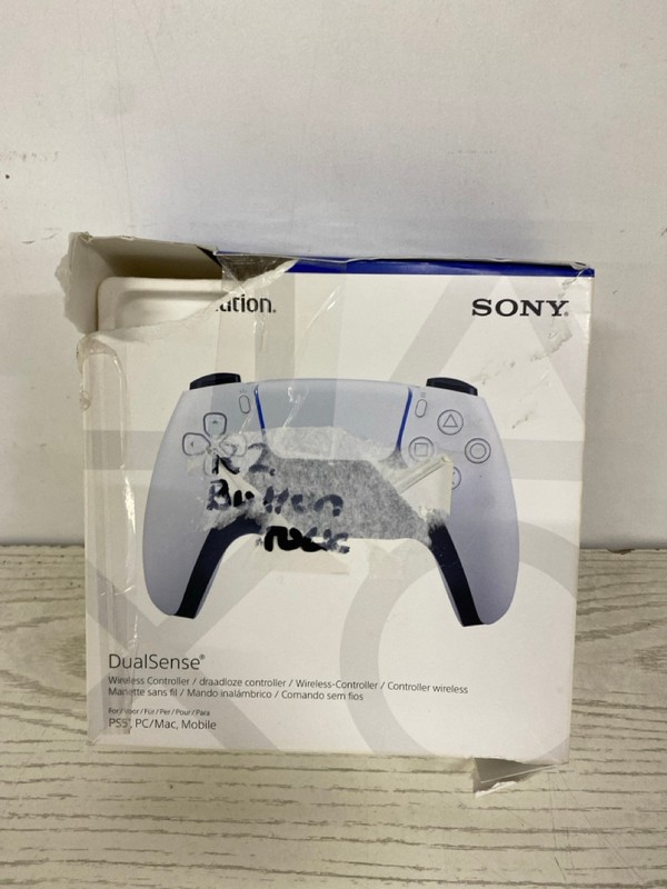 Lot 392  
            Nottingham SR2 - Delivery Only 

                
SONY PLAYSTATION 5 DUAL SENSE WIRELESS CONTROLLER