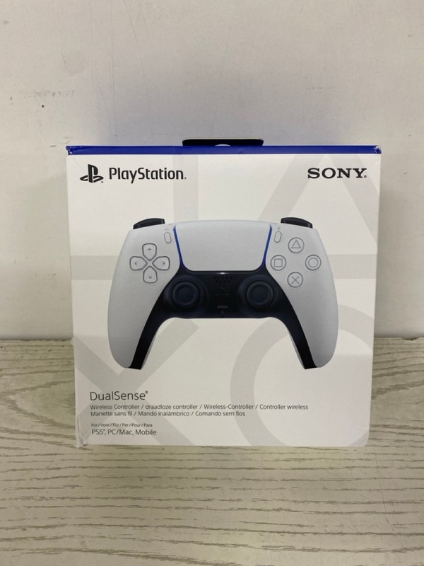Lot 396  
            Nottingham SR2 - Delivery Only 

                
SONY PLAYSTATION 5 DUAL SENSE WIRELESS CONTROLLER
