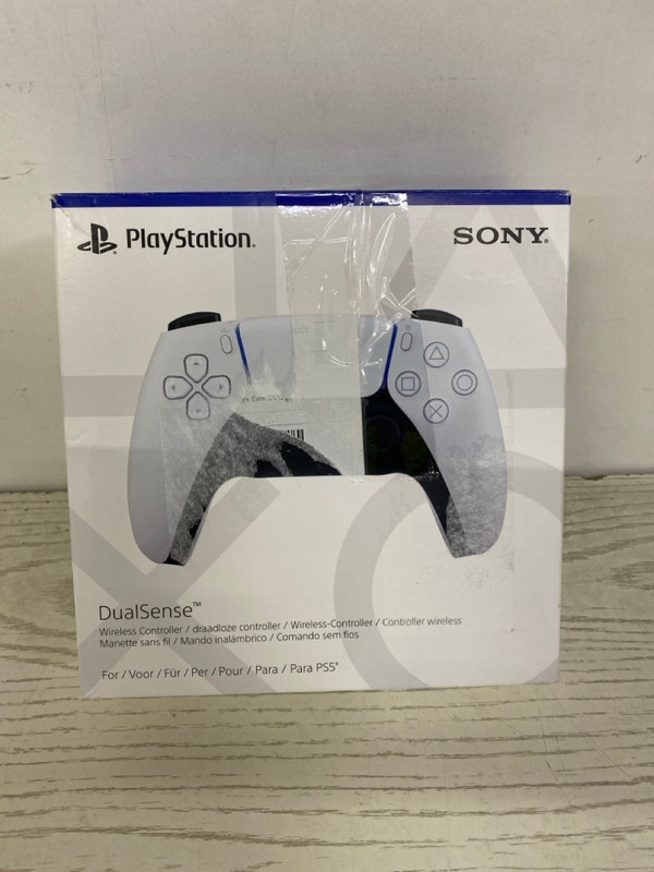 Lot 397  
            Nottingham SR2 - Delivery Only 

                
SONY PLAYSTATION 5 DUAL SENSE WIRELESS CONTROLLER