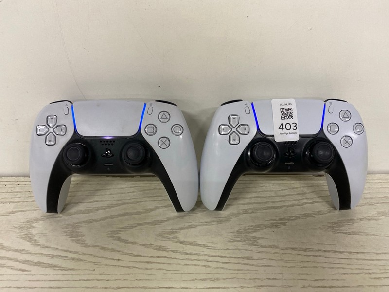 Lot 403  
            Nottingham SR2 - Delivery Only 

                
2 X SONY PLAYSTATION 5 DUAL SENSE WIRELESS CONTROLLER