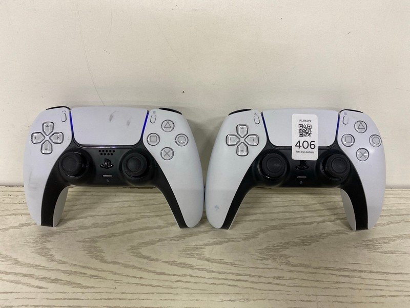 Lot 406  
            Nottingham SR2 - Delivery Only 

                
2 X SONY PLAYSTATION 5 DUAL SENSE WIRELESS CONTROLLER
