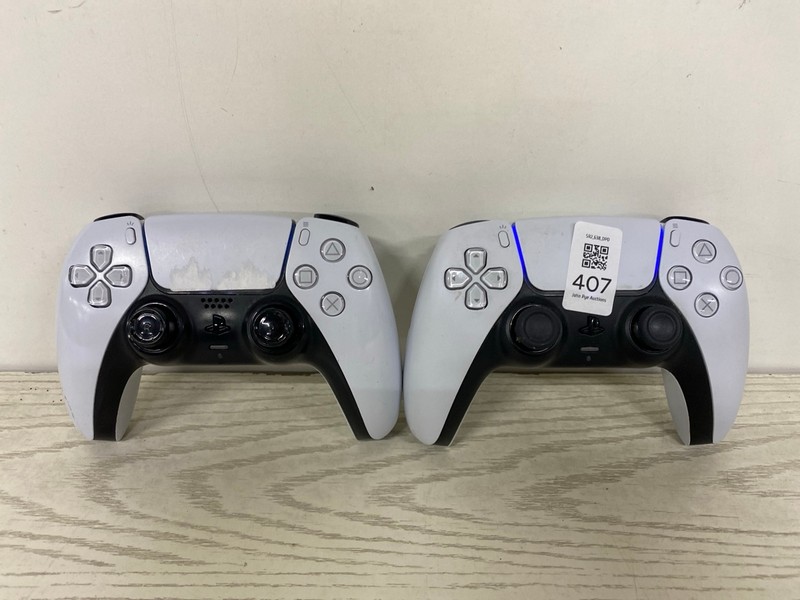 Lot 407  
            Nottingham SR2 - Delivery Only 

                
2 X SONY PLAYSTATION 5 DUAL SENSE WIRELESS CONTROLLER