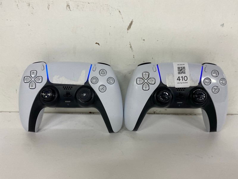 Lot 410  
            Nottingham SR2 - Delivery Only 

                
2 X SONY PLAYSTATION 5 DUAL SENSE WIRELESS CONTROLLER