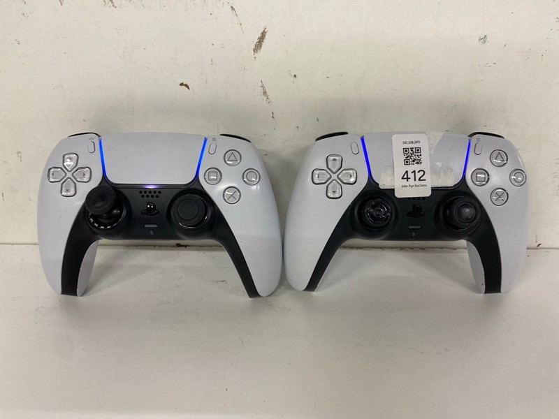 Lot 412  
            Nottingham SR2 - Delivery Only 

                
2 X SONY PLAYSTATION 5 DUAL SENSE WIRELESS CONTROLLER