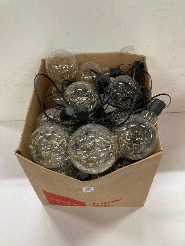 Lot 528  
            Nottingham SR2 - Delivery Only 

                
BOX OF LED BULB LIGHTS