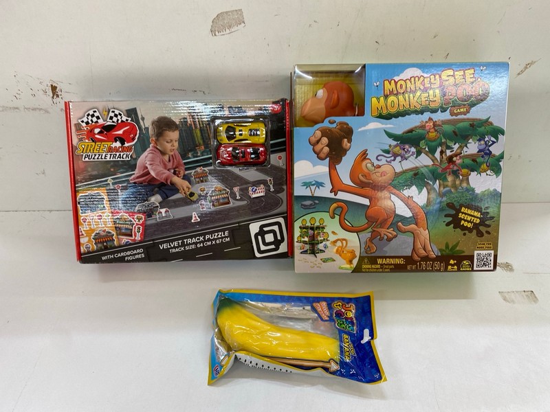 Lot 613  
            Nottingham SR2 - Delivery Only 

                
3 X TOYS INC MONEY SEE MONKEY POO GAME