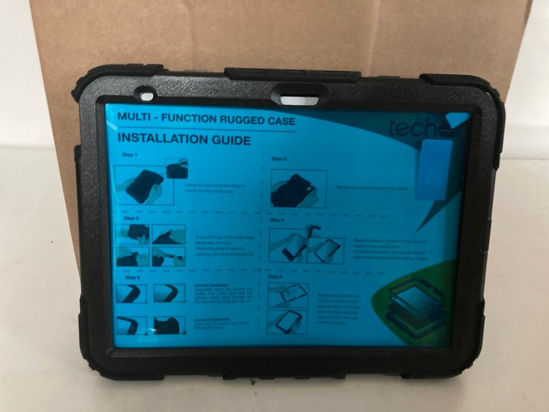 Lot 74  
            Nottingham SR2 - Delivery Only 

                
BOX OF TABLET CASES