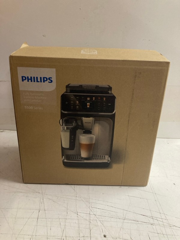 Lot 17  
            Nottingham SR3 - Delivery Only 

                
PHILIPS FULLY AUTOMATIC ESPRESSO MACHINE WITH LATTE GO 5500 SERIES ORIGINAL RRP £649