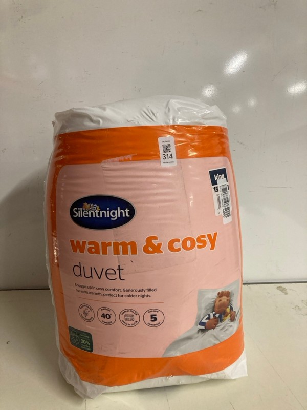 Lot 314  
            Nottingham SR3 - Delivery Only 

                
SILENTNIGHT WARM & COSY KING DUVET