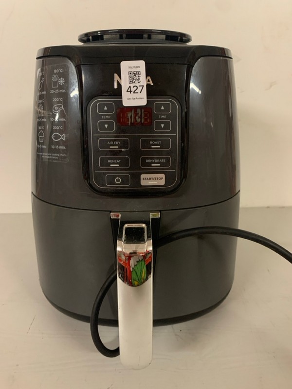 Lot 427  
            Nottingham SR3 - Delivery Only 

                
NINJA 3.8L AIR FRYER
