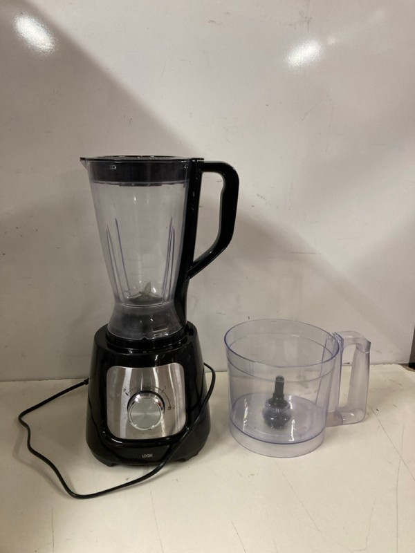 Lot 452  
            Nottingham SR3 - Delivery Only 

                
LOGIK 800W FOOD PROCESSOR