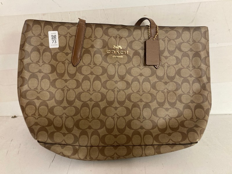 Lot 73  
            Nottingham SR3 - Delivery Only 

                
COACH TOTE BAG IN SIGNATURE CANVAS WITH SMALL LEATHER DETAILS