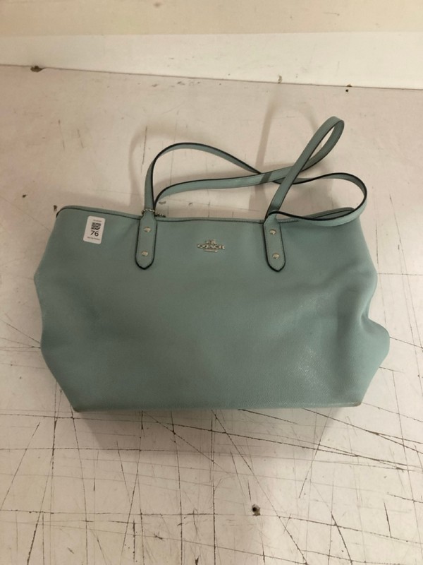 Lot 76  
            Nottingham SR3 - Delivery Only 

                
COACH SKY BLUE LEATHER TOTE BAG