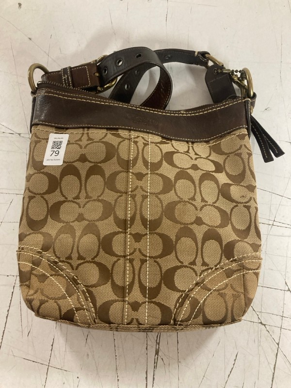 Lot 79  
            Nottingham SR3 - Delivery Only 

                
VINTAGE COACH LARGE SIGNATURE C BROWN LEATHER SHOULDER HANDBAG