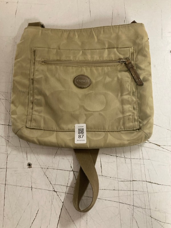 Lot 87  
            Nottingham SR3 - Delivery Only 

                
COACH F77408 GETAWAY NYLON SHOULDER BAG IN BEIGE