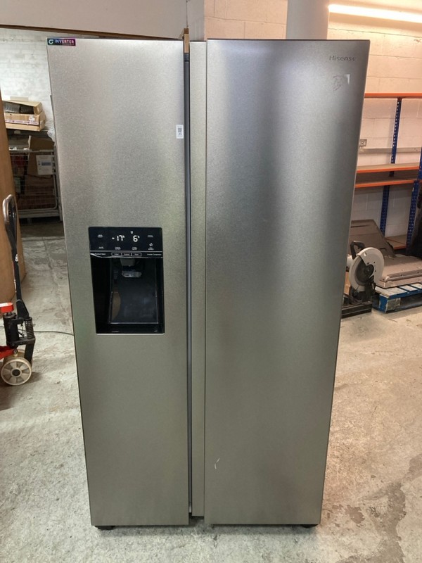 Lot 35  
            Nottingham SR4 - Delivery Or Collection 

                
HISENSE AMERICAN STYLE FRIDGE FREEZER MODEL:RS694N4TIE