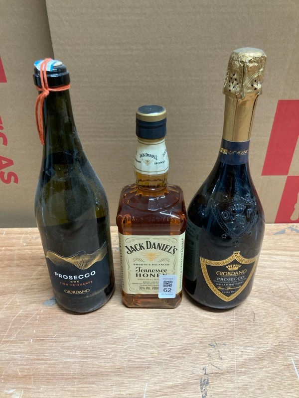 Lot 62  
            Nottingham SR4 - Collection Only 

                
QTY OF ALCOHOL TO INC JACK DANIELS SMOOTH & BALANCED TENNESSEE HONEY WHISKEY (18+...
