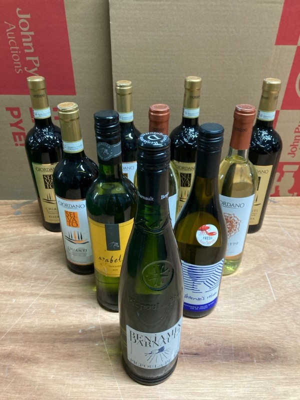 Lot 74  
            Nottingham SR4 - Collection Only 

                
QTY OF ALCOHOL TOINC SAUVIGNON & MELON BLANC VIN DE FRANCE FISHERMANS RETURN (18+...