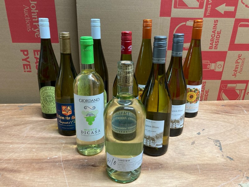Lot 76  
            Nottingham SR4 - Collection Only 

                
QTY OF ALCOHOL TO INC GIORDANO BLANCO DICASA (18+ ONLY ID MAY BE REQUIRED COLLECT...