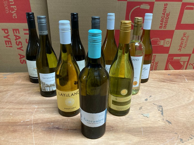 Lot 78  
            Nottingham SR4 - Collection Only 

                
QTY OF ALCOHOL TO INC GOLDEN GRAPE ESTATE WOODED CHARDONNAY (18+ ONLY ID MAY BE R...