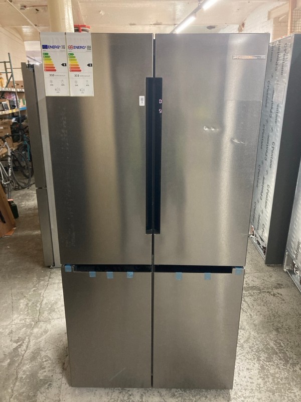 Lot 8  
            Nottingham SR4 - Delivery Or Collection 

                
BOSCH AMERICAN STYLE FRIDGE FREEZER MODEL: KFN96APEAG