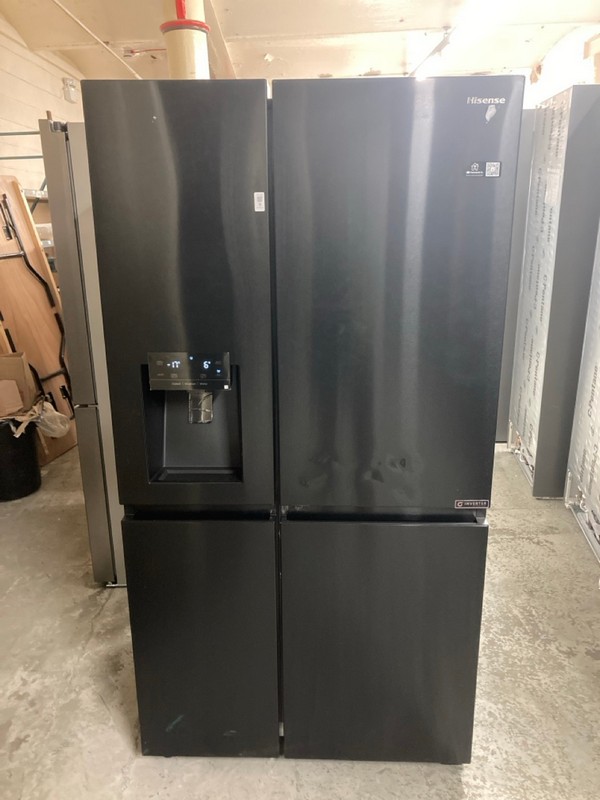 Lot 9  
            Nottingham SR4 - Delivery Or Collection 

                
HISENSE AMERICAN STYLE FRIDGE FREEZER MODEL: RS818N4TFE