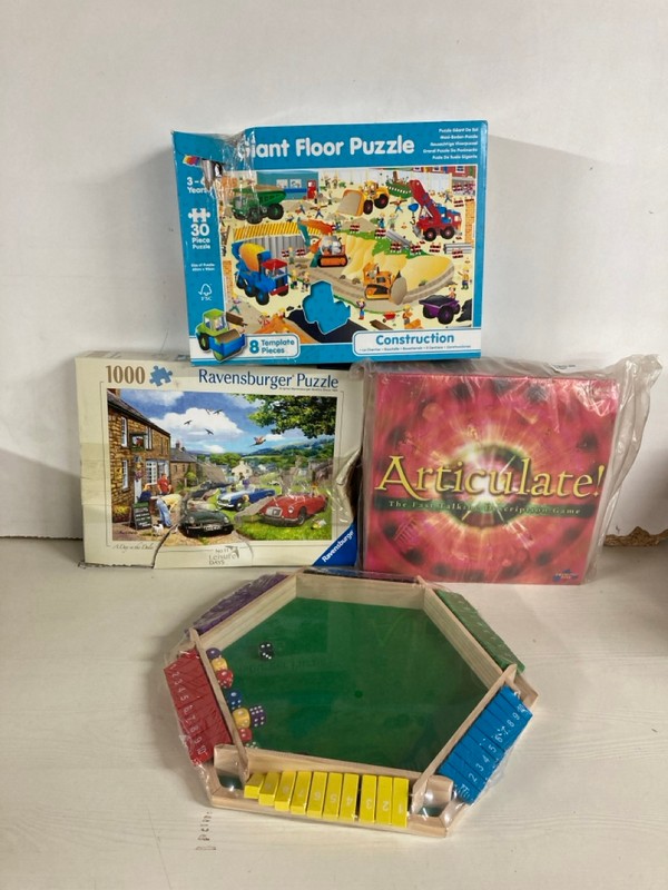 Lot 113  
            Nottingham SR5 - Delivery Only 

                
BOX OF CHILDREN'S TOYS TO INC ARTICULATE