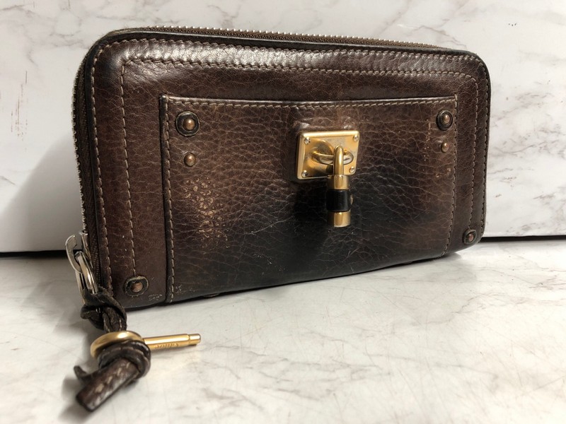 Lot 11  
            Nottingham SR5 - Delivery Only 

                
CHLOE GRAINED LEATHER PADDINGTON WALLET/PURSE