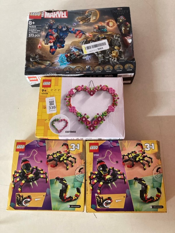 Lot 338  
            Nottingham SR5 - Delivery Only 

                
4 X LEGO ITEMS TO INC AVENGERS ENDGAME THOR VS, CHITAURI MODEL:76322