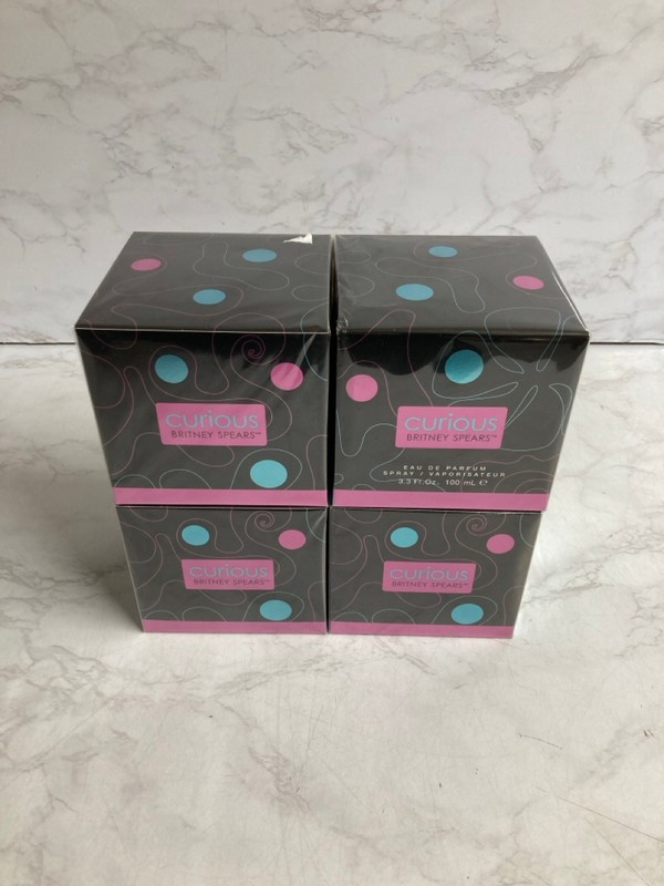 Lot 378  
            Nottingham SR5 - Delivery Only 

                
4 X BRITNEY SPEARS EAU DE PARFUM SPRAYS 100ML (SEALED)
