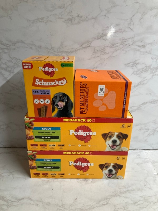 Lot 402  
            Nottingham SR5 - Delivery Only 

                
4 X PET FOOD ITEMS TO INC PEDIGREE