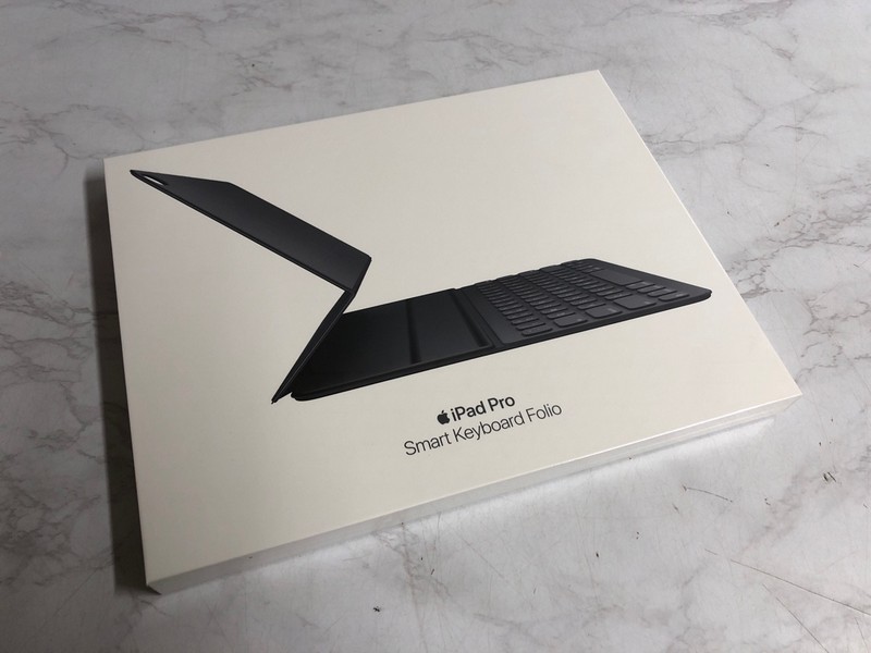 Lot 40  
            Nottingham SR5 - Delivery Only 

                
APPLE IPAD PRO 12.9" 3RD GEN KEYBOARD (SEALED)