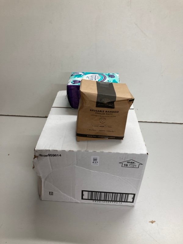 Lot 437  
            Nottingham SR5 - Delivery Only 

                
2 X ITEMS TO INC FLOATING LOTUS BAMBOO PERIOD PADS