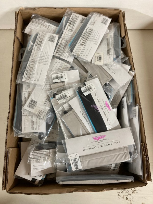 Lot 60  
            Nottingham SR5 - Delivery Only 

                
2 X BOXES OF ADULT AND CHILDREN'S FACE COVERINGS