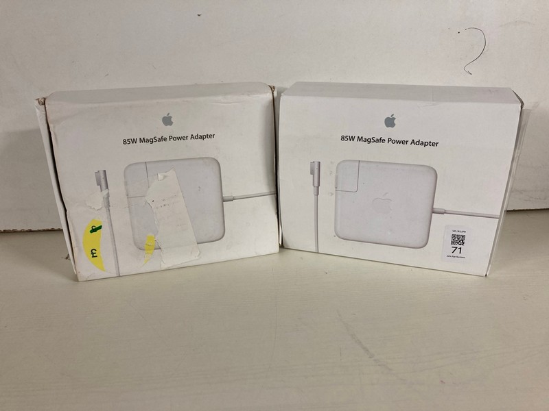 Lot 71  
            Nottingham SR5 - Delivery Only 

                
2 X APPLE 65W MAGSAFE POWER ADAPTERS