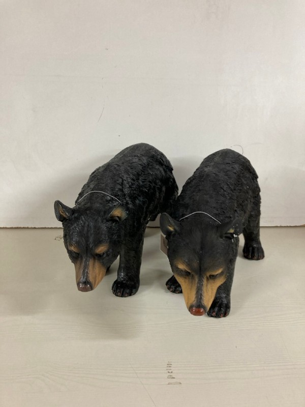 Lot 73  
            Nottingham SR5 - Delivery Only 

                
3 X NORTH AMERICAN BLACK BEAR WALKING STATUES