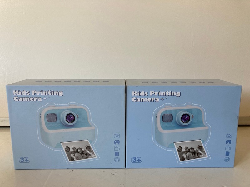 Lot 159  
            Nottingham SR6 - Delivery Only 

                
2 X KIDS PRINTING CAMERA