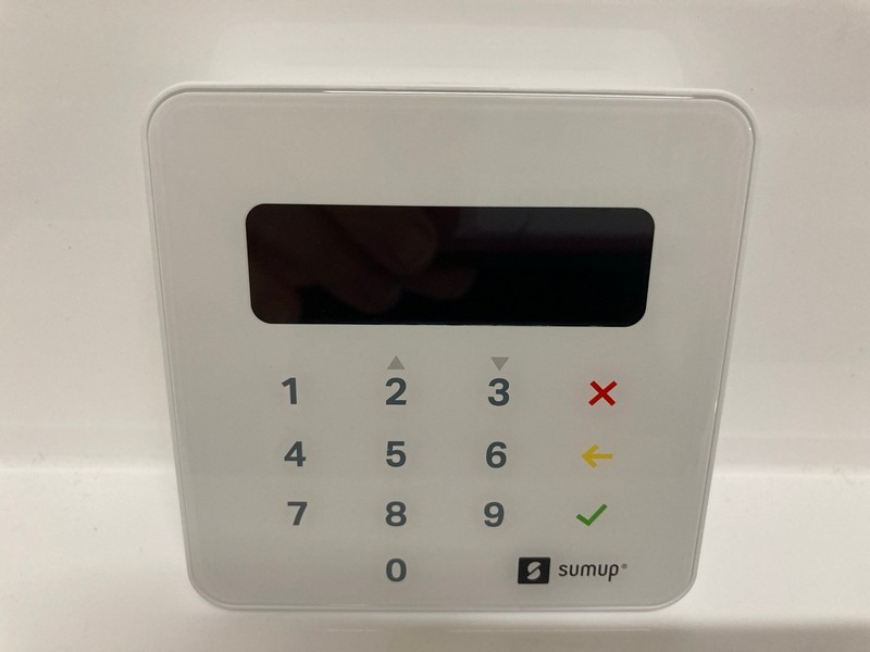 Lot 380  
            Nottingham SR6 - Delivery Only 

                
SUMUP CONTACTLESS CARD READER (SEALED)