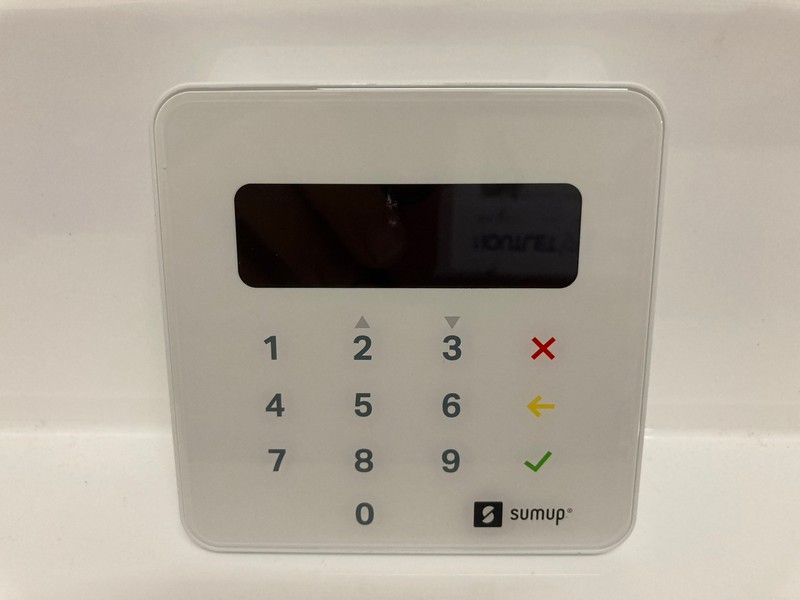 Lot 383  
            Nottingham SR6 - Delivery Only 

                
SUMUP CONTACTLESS CARD READER (SEALED)